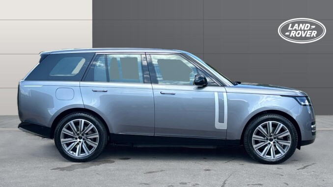 Land Rover Range Rover 3.0 P550e Autobiography 4dr Auto Estate - Image 5